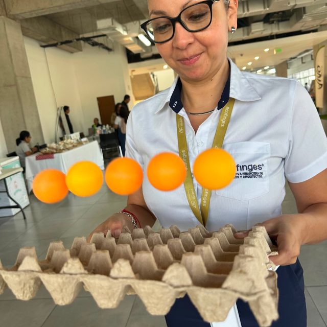 Nos la pasamos increíble en la feria de nutrición de @acofinges 🤩✨🍳🙌🏼 tuvimos degustación de pupusas con huevos y dinámicas para premiar con la mejor proteína de todos los tiempos 😉
Gracias a @nvs_nutricionyvidasana por la invitación ✨
¡Viví Con Huevos! 🍳