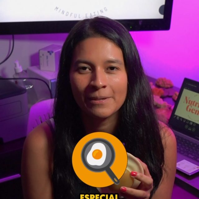 ¿Sabías que tu cuerpo necesita la YEMA de los huevos? 🧐 no la descartes, es como votar una píldora de multivitaminas🤯
Además cumple otras funciones , que @nutriciongentil nos cuenta a detalle 🤓
Vivi con huevos 🍳✨